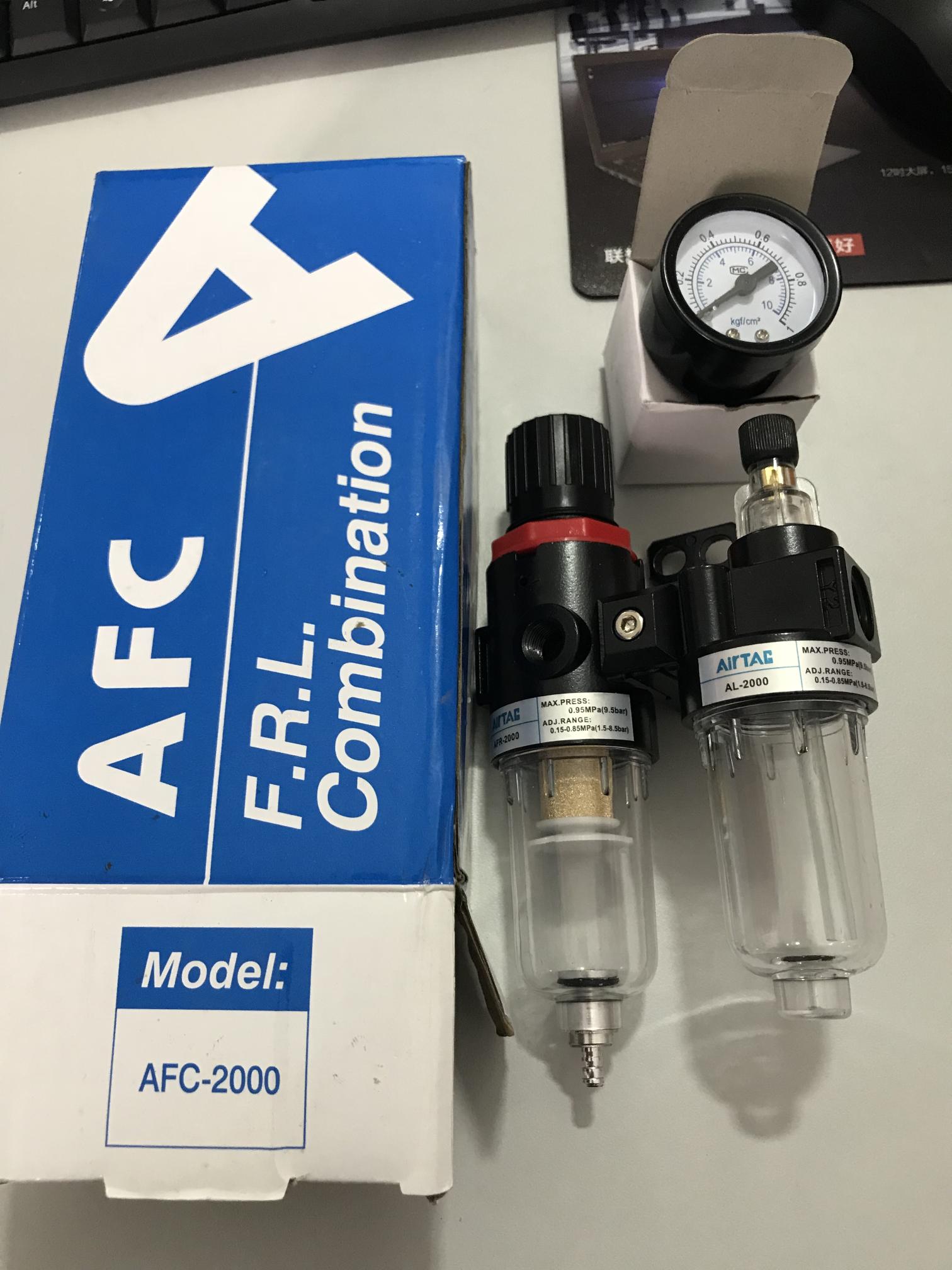 過濾空氣中的雜質，調節(jié)氣源壓力，控制泵的流量