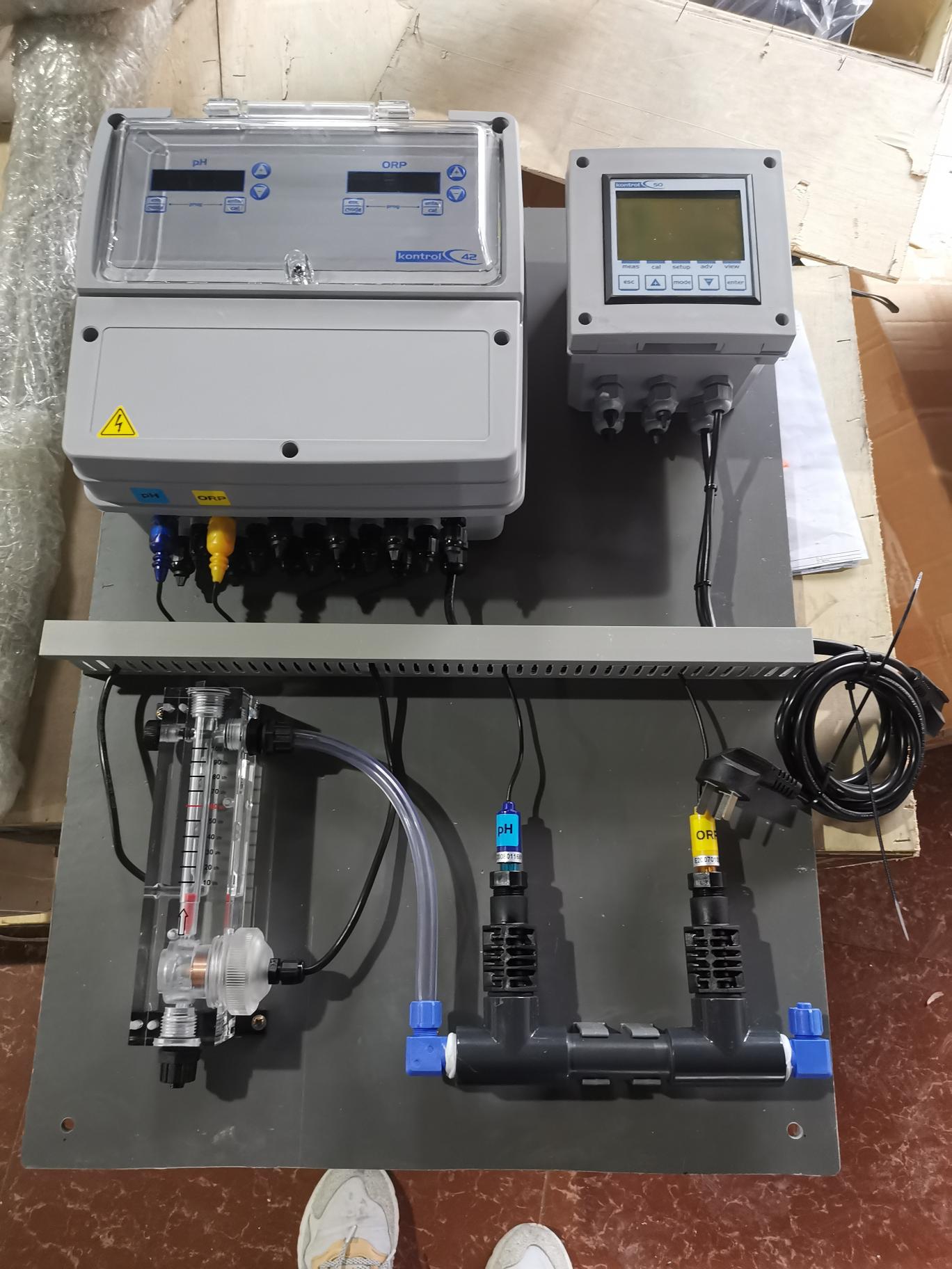 西科泳池多參數(shù)水質(zhì)檢測儀- 多參數(shù)水質(zhì)監(jiān)測儀器