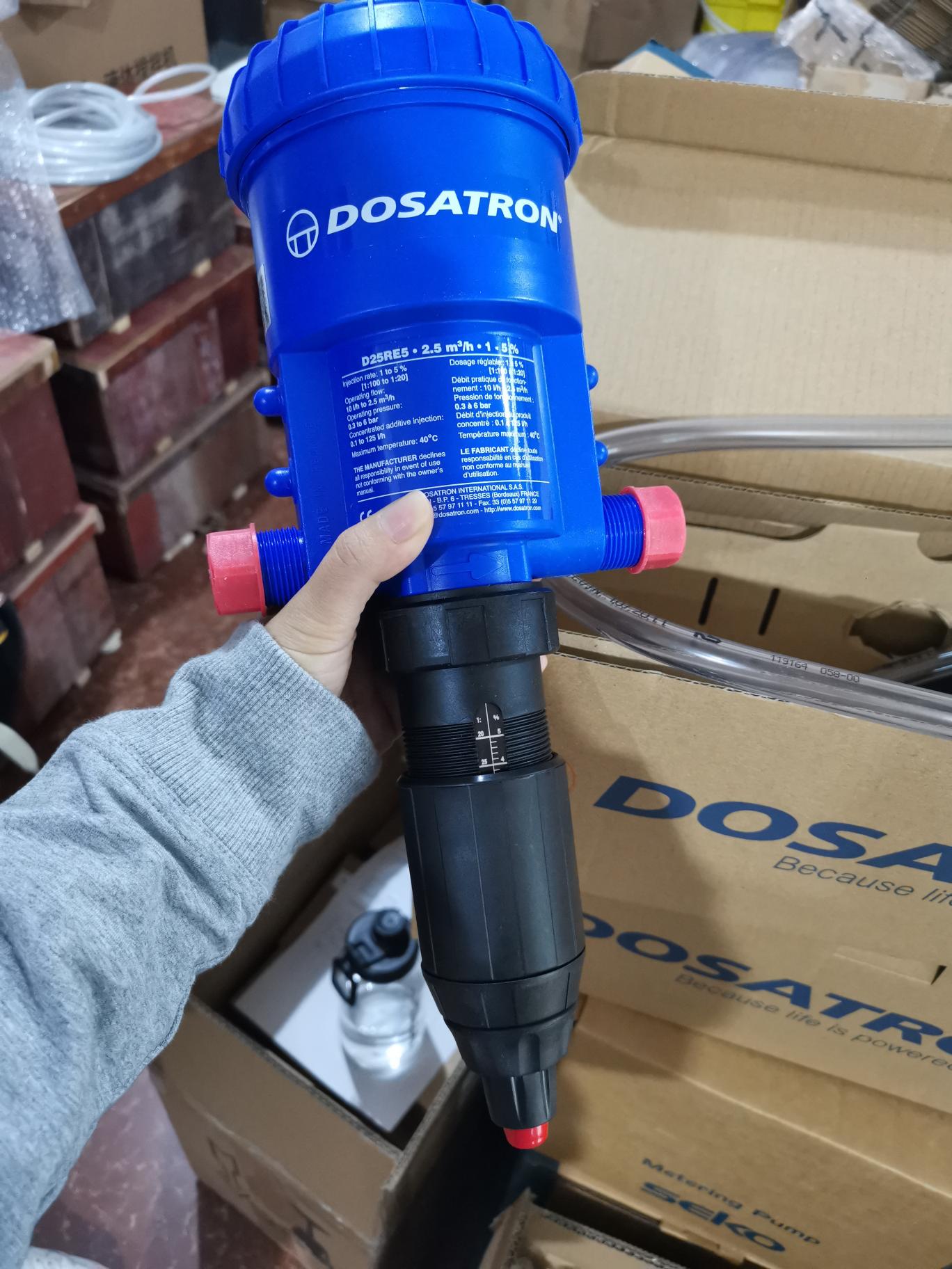 法國多壽配比泵水驅(qū)動比例注入泵